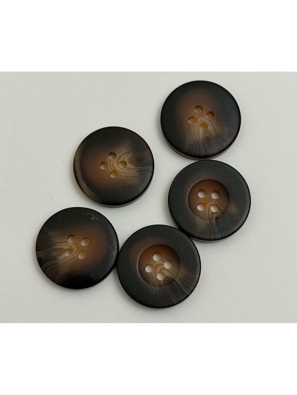 5 Reclaimed 42.5L Black Brown Woodgrain Four-Hole Buttons